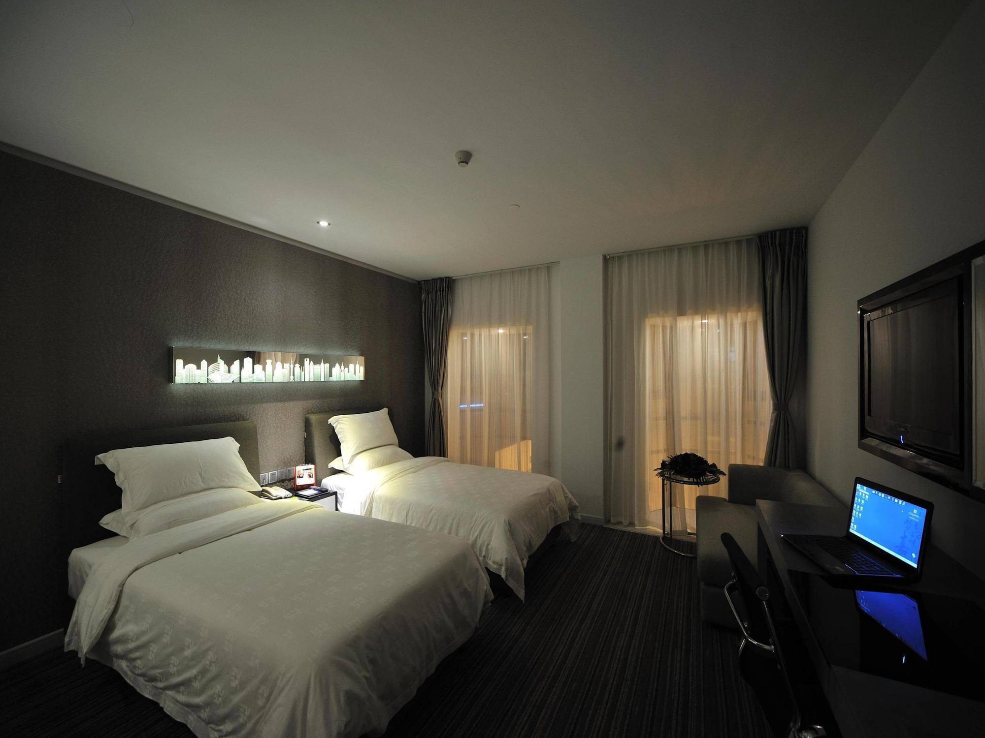 Kingtown Riverside Hotel Plaza Shanghai Exterior foto